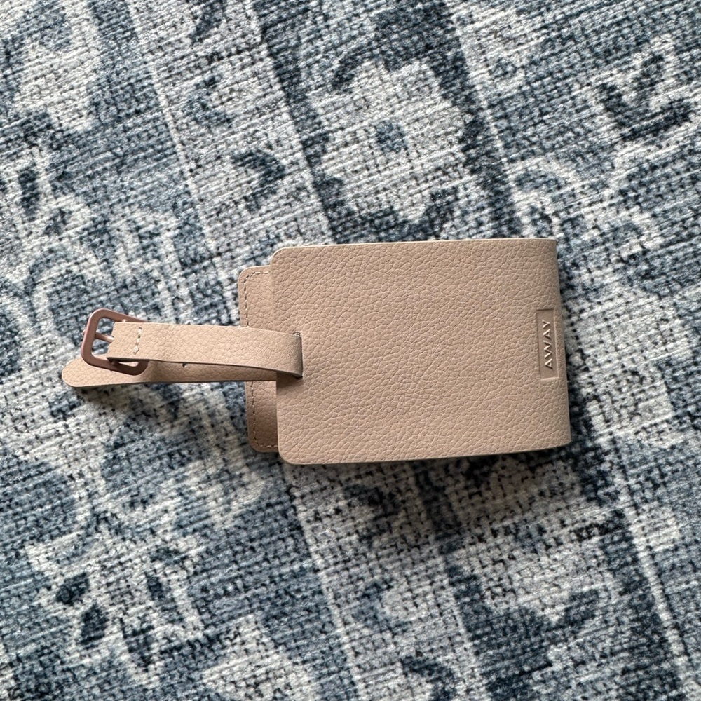 AWAY leather luggage tag in light pink NWT
